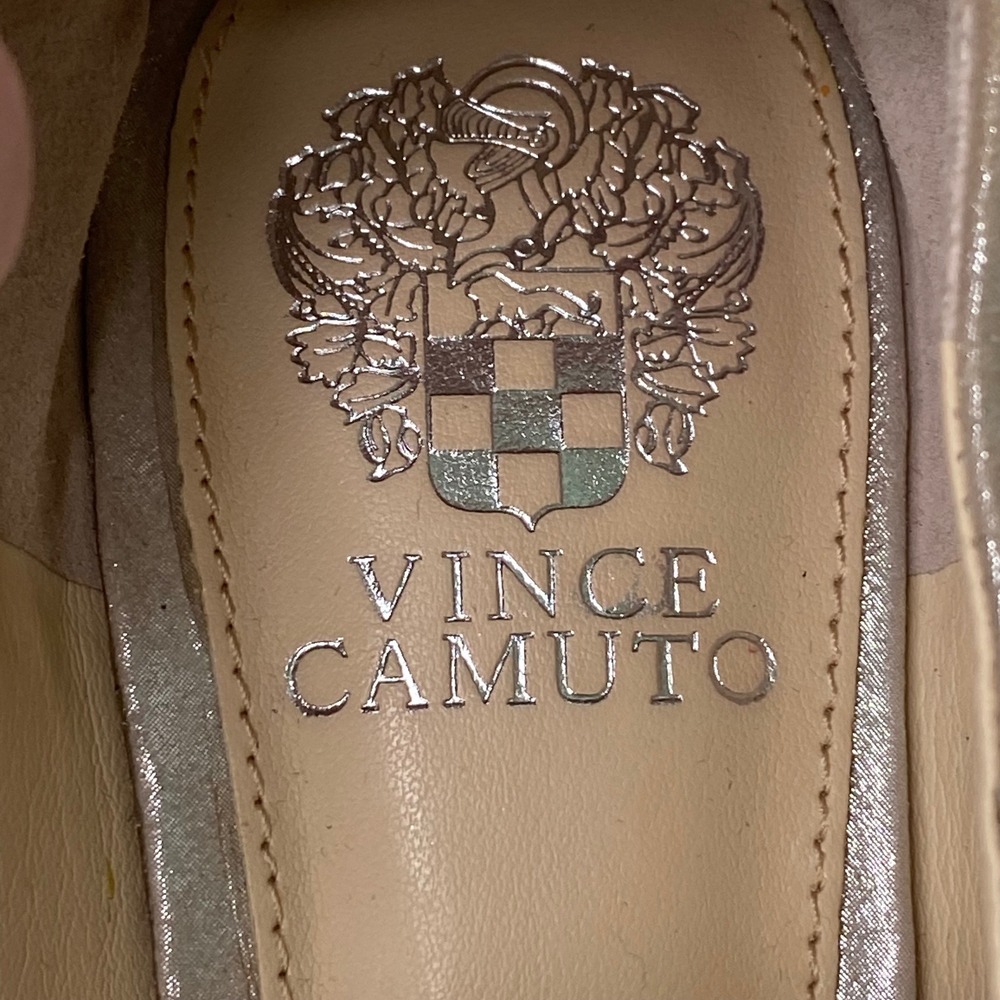 Vince Camuto Jendeya Loafers Womens Silver Metallic Leather Flats Minimalist 9.5 - Picture 10 of 11